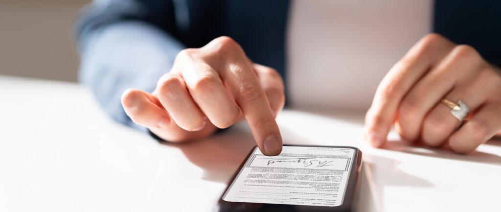 Digital signature for contracting